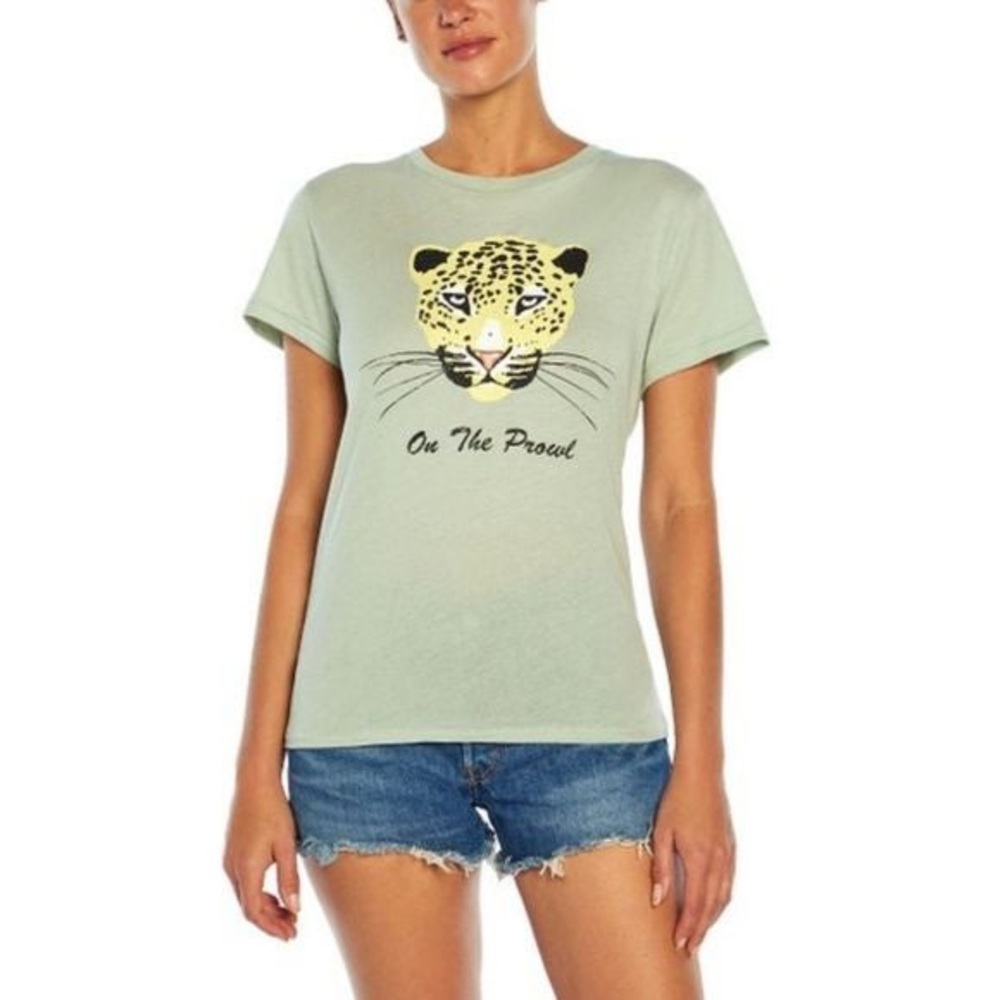 NEW wild fox tee:)
